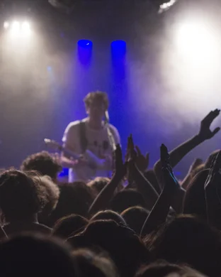 Alex Warren: Little Orphan Alex Live