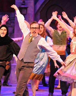 Dr. Seuss' How The Grinch Stole Christmas - The Musical